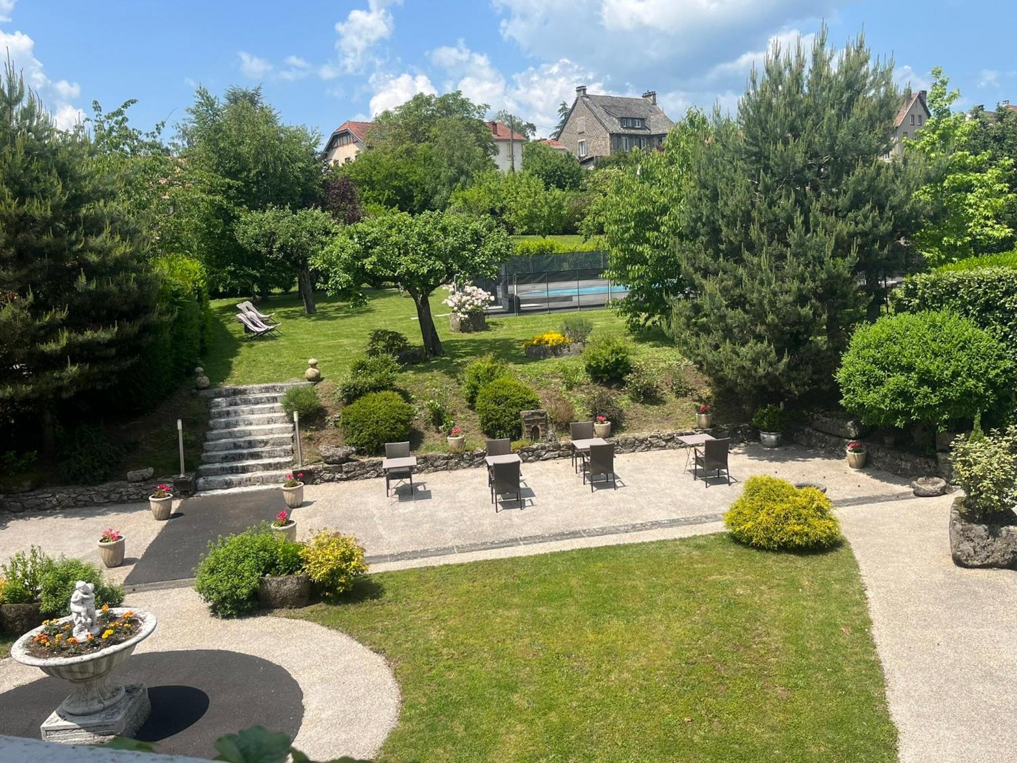 Logis La Thomasse Hotel Aurillac Kültér fotó